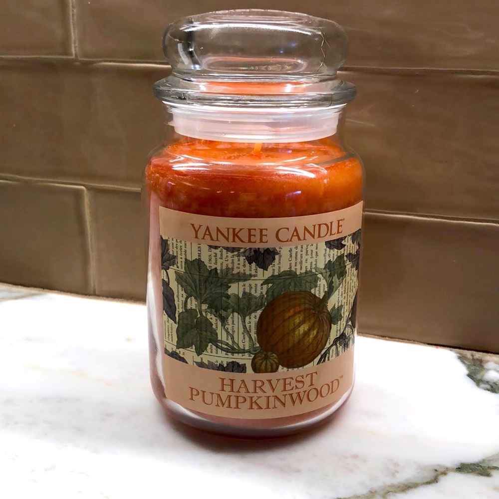 Yankee candle; harvest pumpkin wood sent; 22 ounce full-size; space brand new